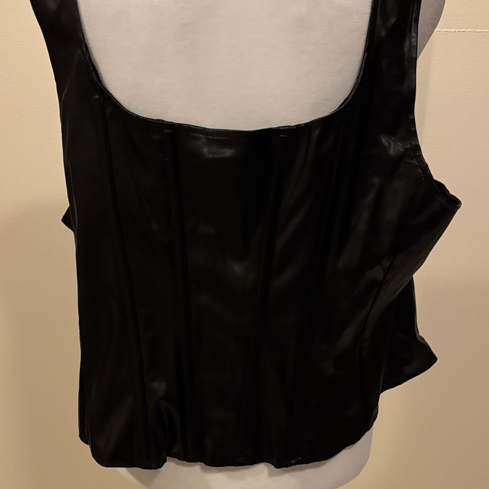 NWT Torrid Deep Black Corset - size 2X (18-20) - Picture 6 of 7